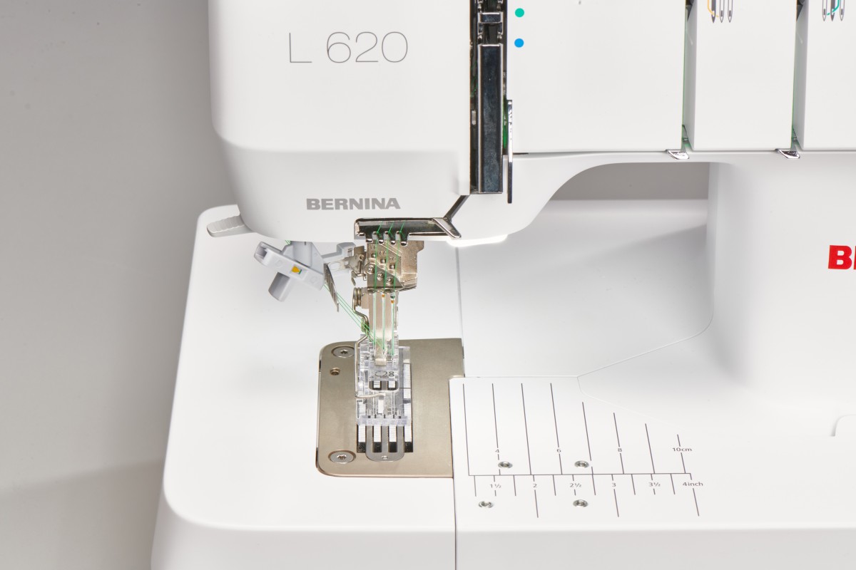 Bernina L620 Coverstichmaschine