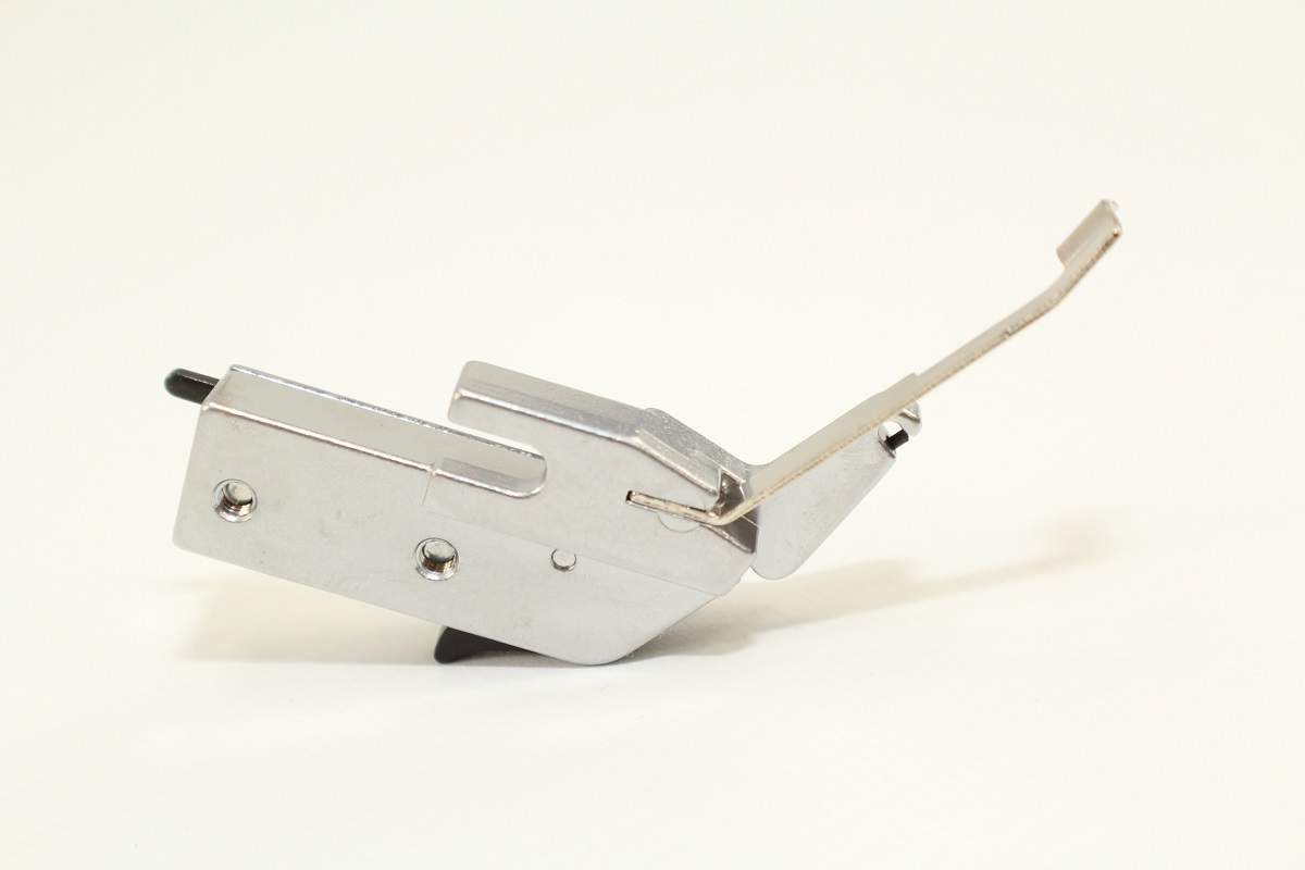 Original Bernina Overlock Füsschenhalter  für L450/L460