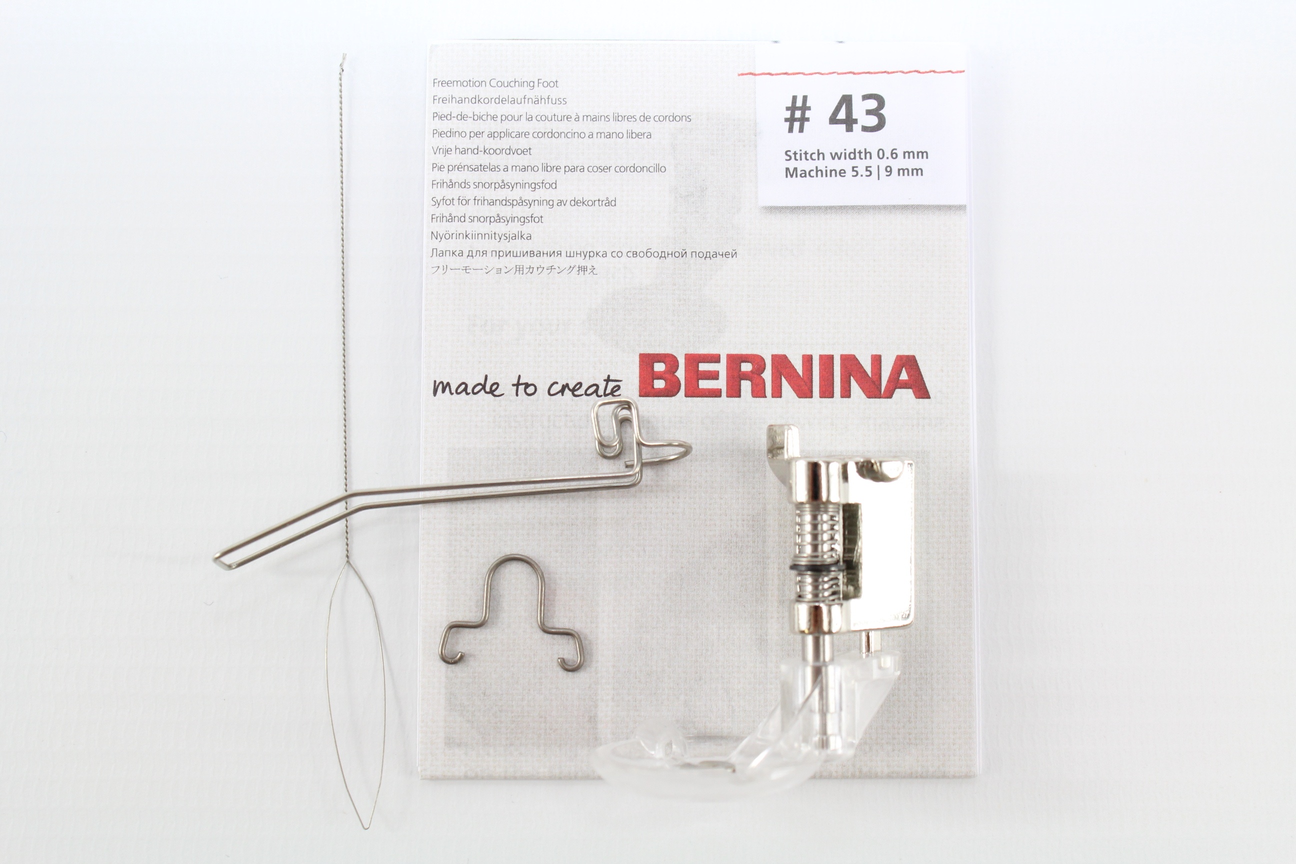 Bernina Kordelaufnähfuß Nr. 43 mit Fadenführung und Einzieh-Hilfe Bernina Kordelaufnähfuß Nr. 43 mit Fadenführung und Einzieh-Hilfe