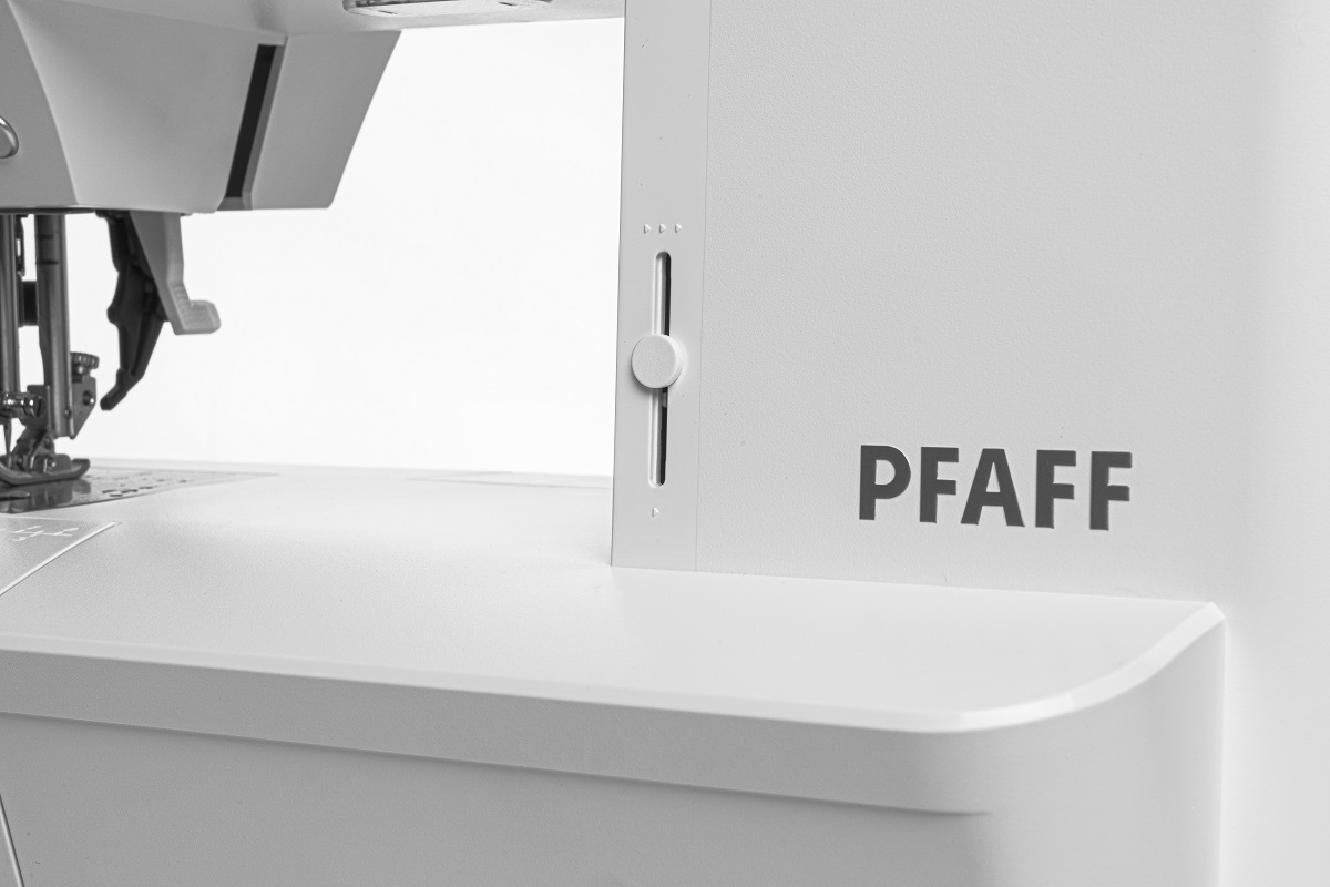 PFAFF creative ambition 640 Anniversary 160 Year Edition PFAFF creative ambition 640 Anniversary 160 Year Edition