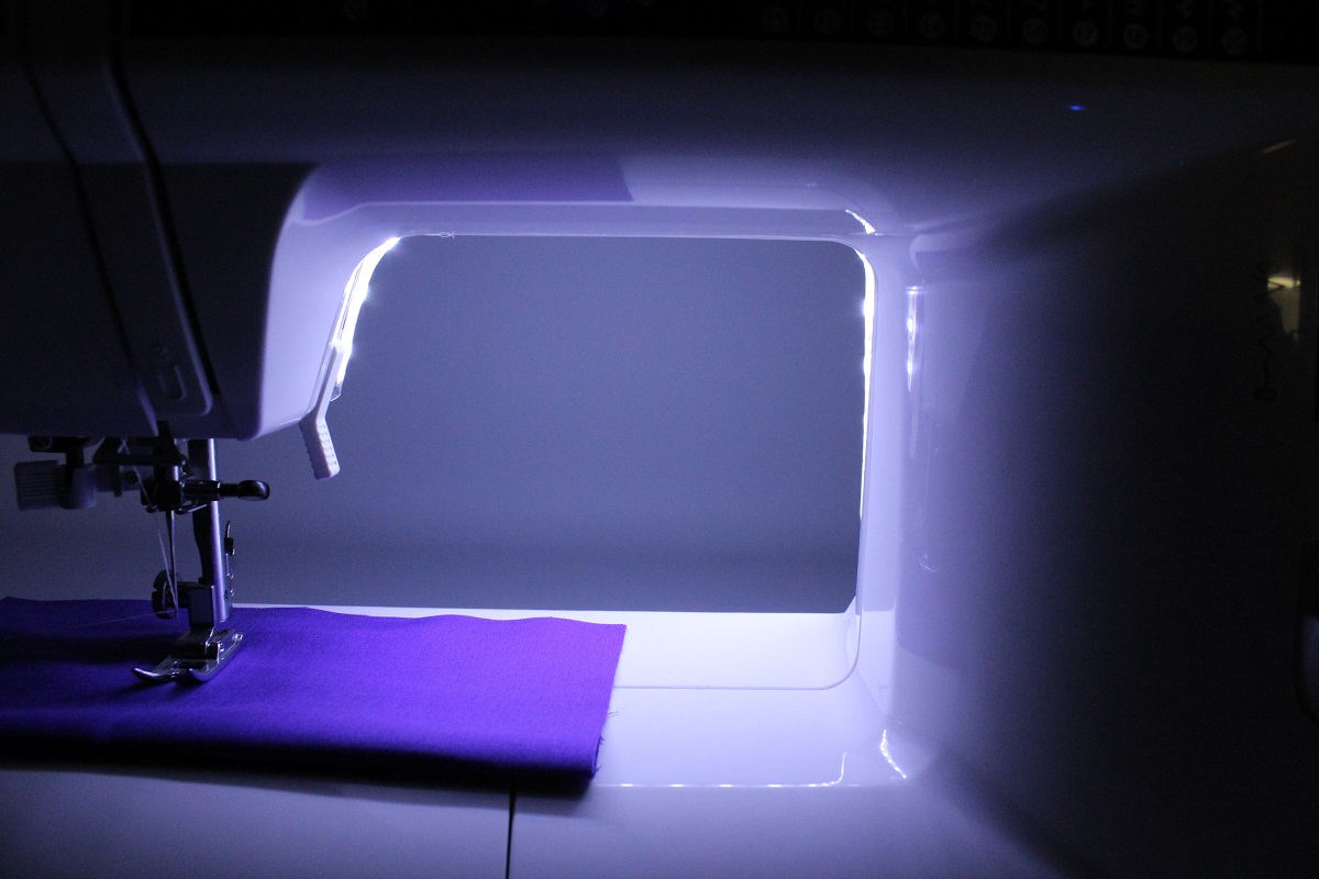 LED Band für Nähmaschine (Selbstklebend) 60LEDs LED Band für Nähmaschine (Selbstklebend) 60LEDs