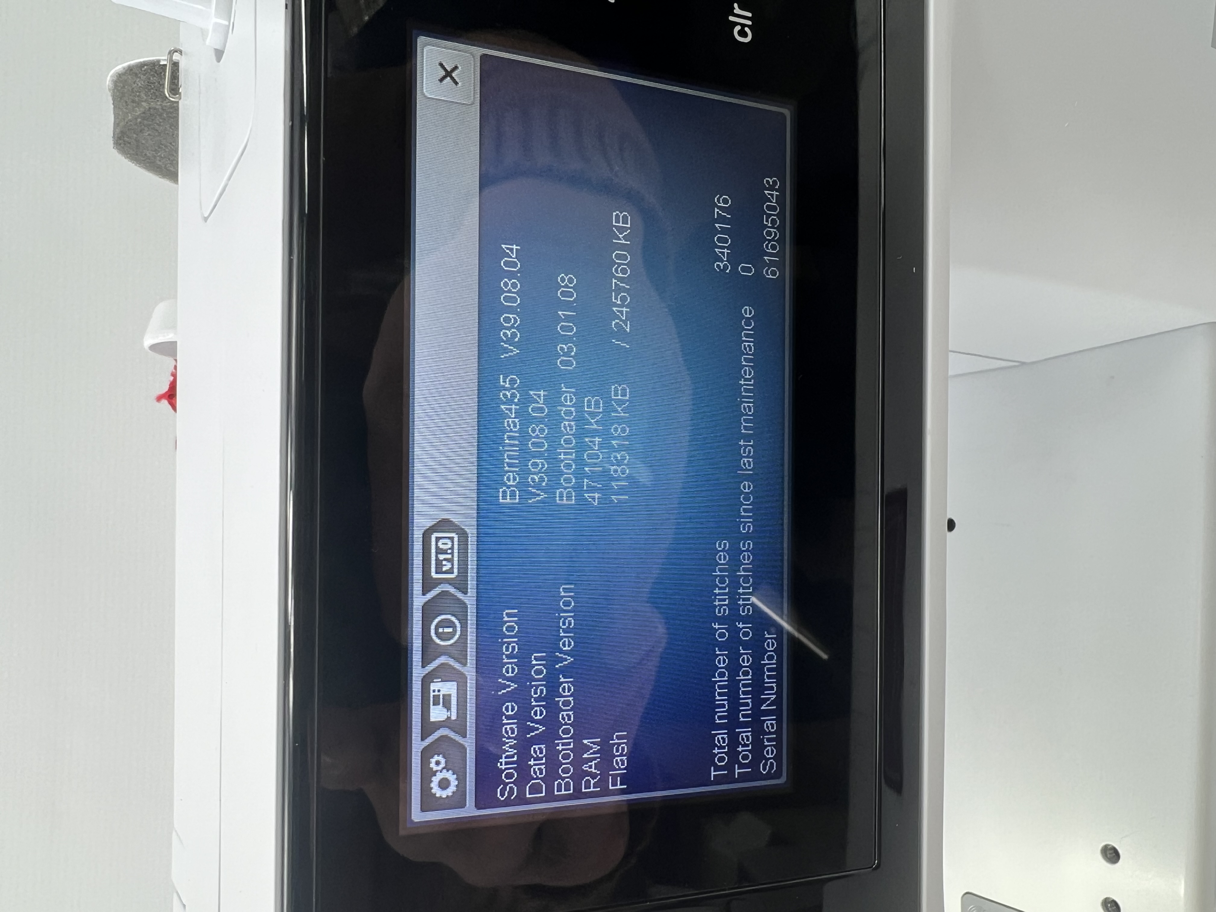 Bernina 435  Black Edition junge Gebrauchte