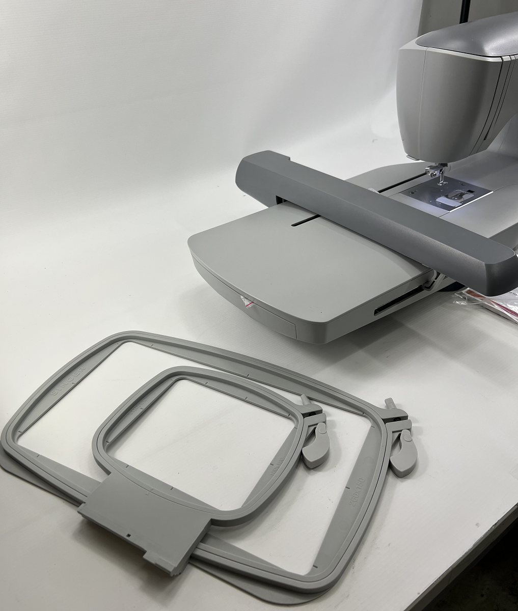 SINGER Quantum Stylist EM 200 Versandrückläufer