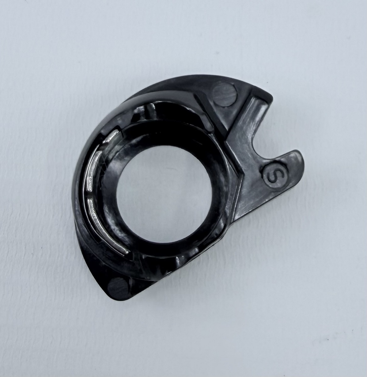 Singer Apollo Spulenkapsel