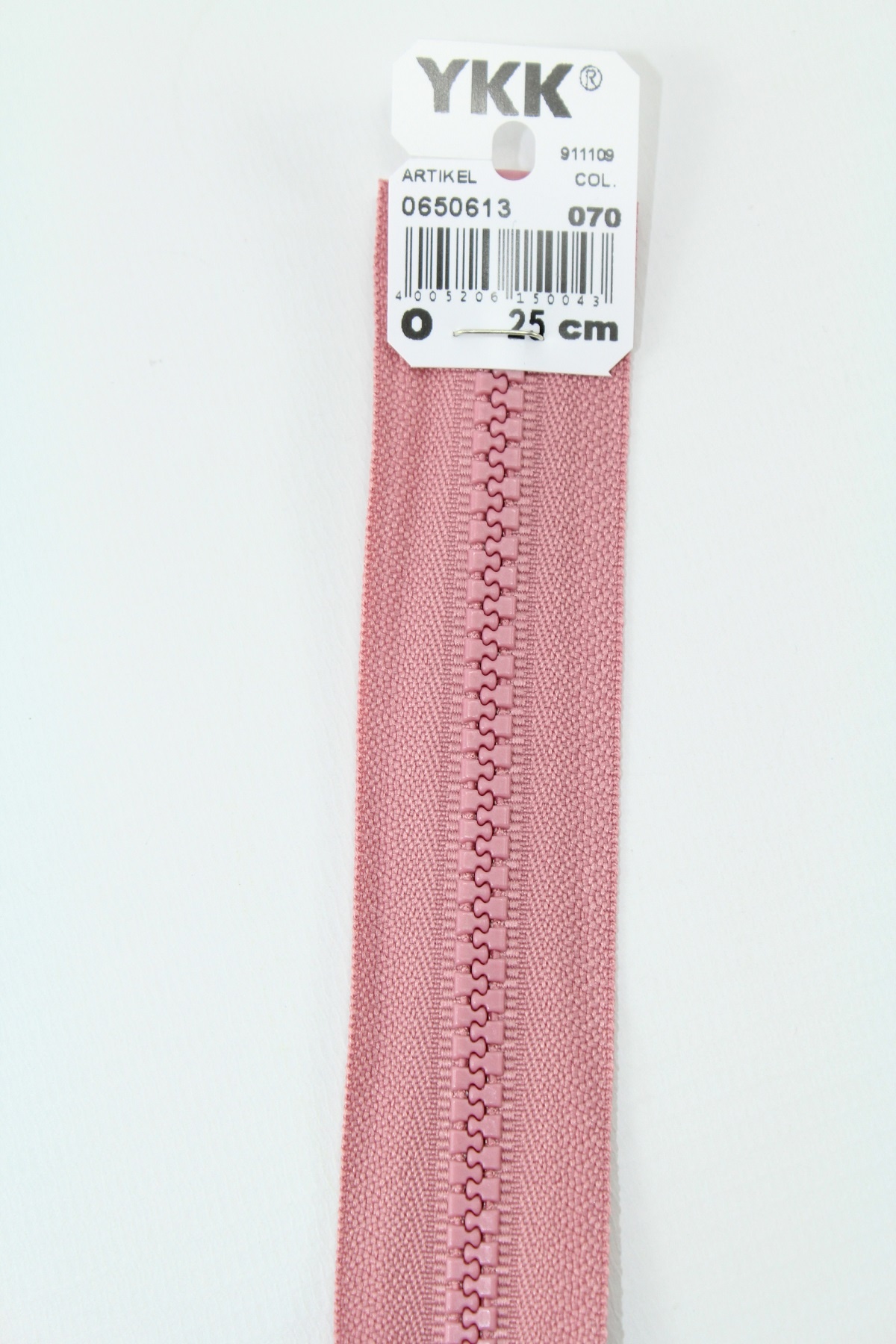 YKK - Reissverschlüsse 25 cm - 80 cm, teilbar, altrosa YKK - Reissverschlüsse 25 cm - 80 cm, teilbar, altrosa