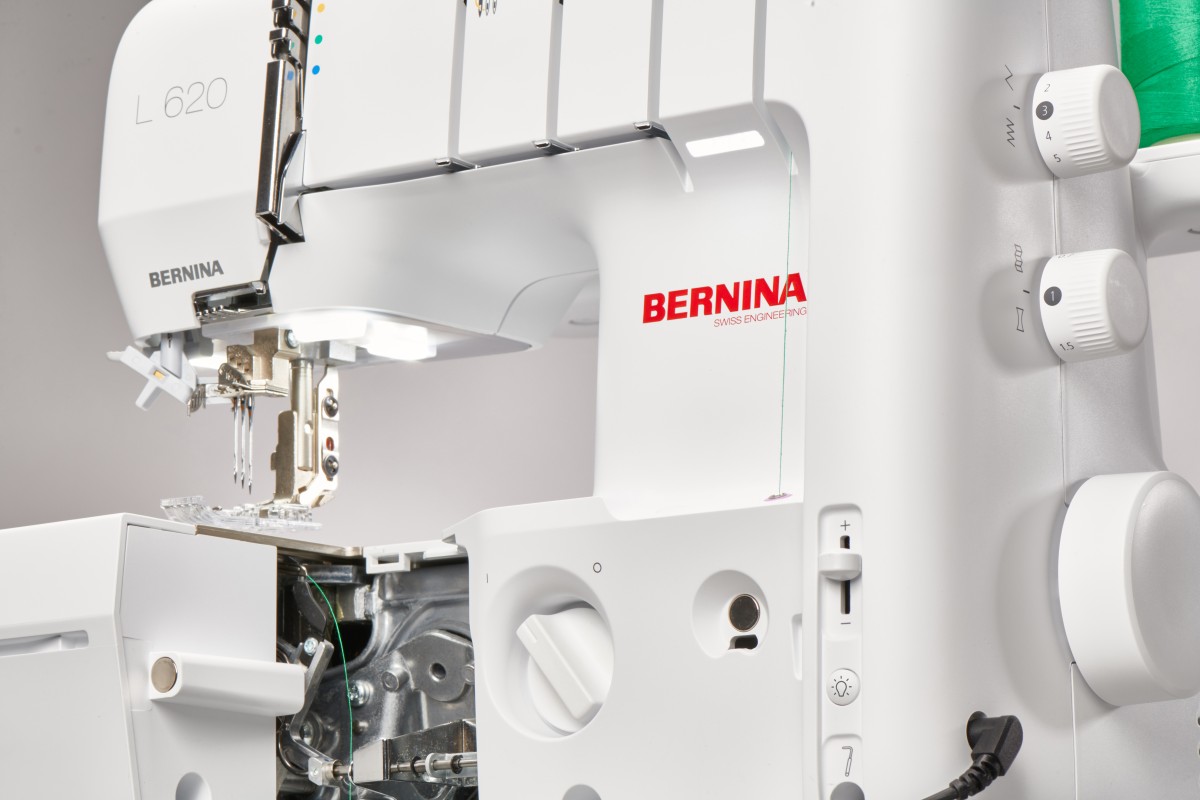 Bernina L620 Coverstichmaschine