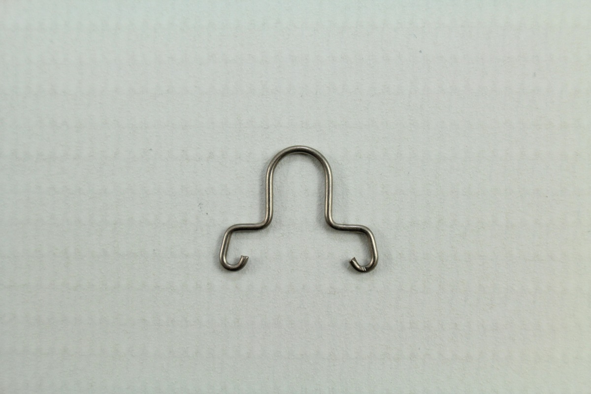 Fadenführung für den Kordelaufnähfuss Nr. 43 (Klasse B1,B2,B3,B4,B5,C1,Eb,Ec) Fadenführung für den Kordelaufnähfuss Nr. 43 (Klasse B1,B2,B3,B4,B5,C1,Eb,Ec)