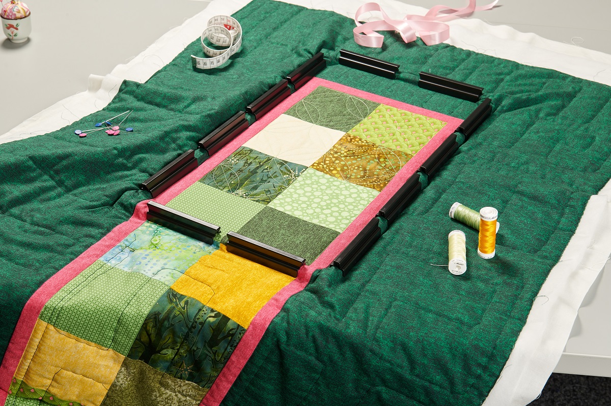 Bernina Mittlerer Bordüren-Klemmen-Stickrahmen