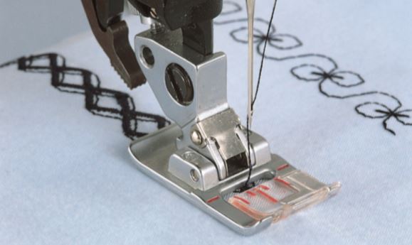 Original PFAFF Zierstichfuß geschlossen 9mm Modelle 2A Original PFAFF Zierstichfuß geschlossen 9mm Modelle 2A