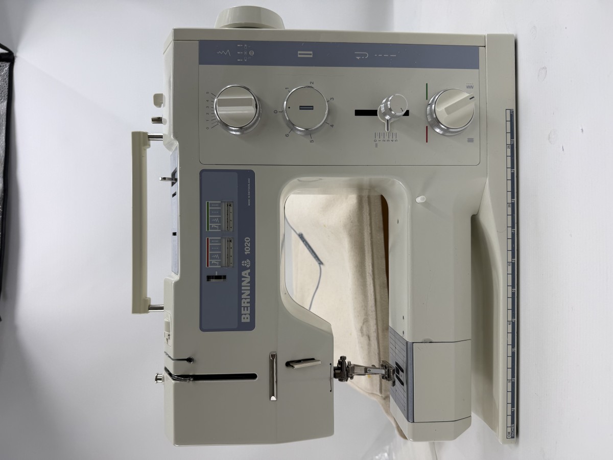 Bernina 1020 Second Hand