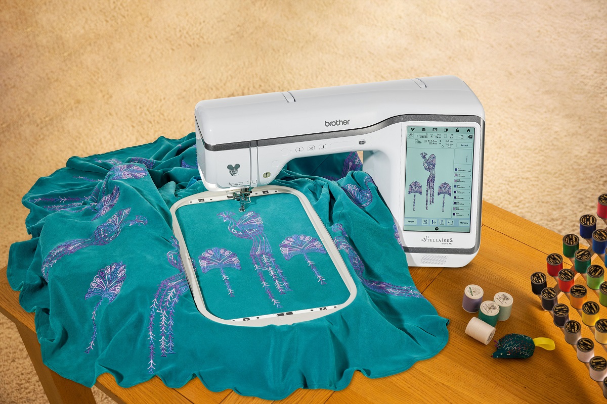 Brother Innov-is Stellaire XE2 Stickmaschine  Brother Innov-is Stellaire XE2 Stickmaschine