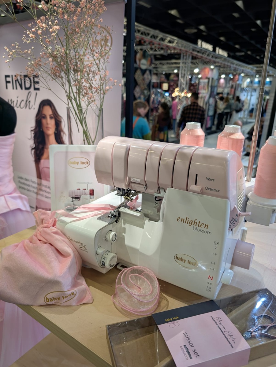 SPECIAL Baby Lock enlighten Sonderedition Blossom inkl. Geschenk