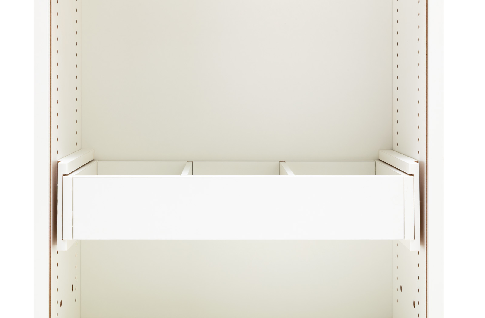 Schublade mit drei Unterleilungen - Option zu WALL Schublade mit drei Unterleilungen - Option zu WALL
