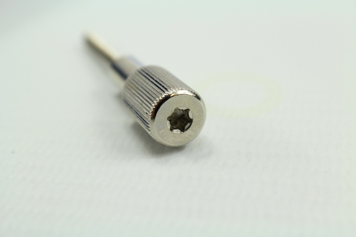 Original Bernina Ersatz Spannschraube für den Stickrahmen alte Modelle Original Bernina Ersatz Spannschraube für den Stickrahmen alte Modelle