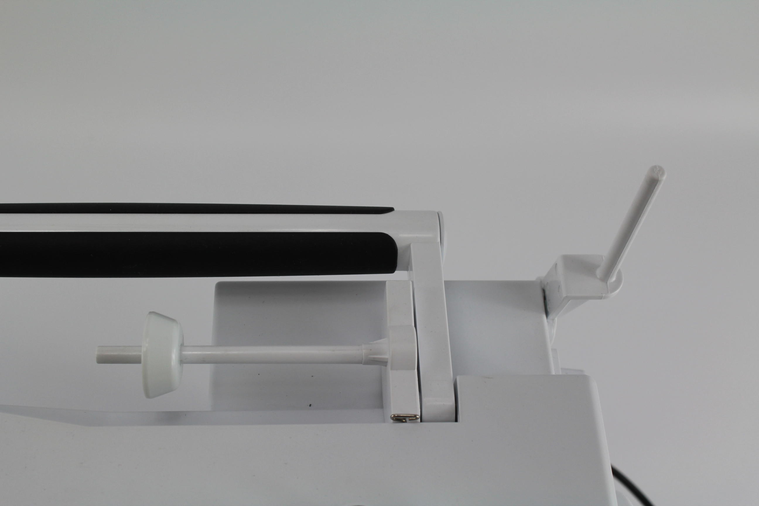 Bernina Horizontaler Garnrollenhalter