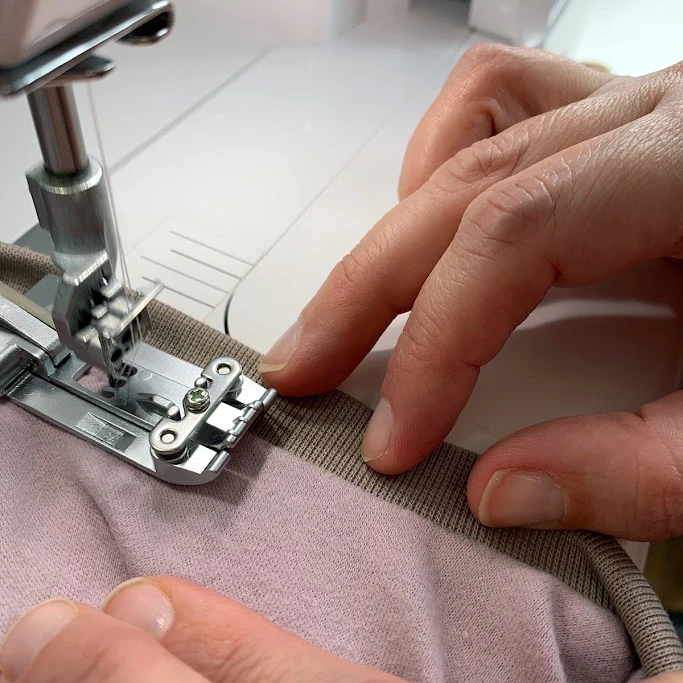 Coverstich-/Ausgleichsfuß von Babylock Gloria, Ovation....  