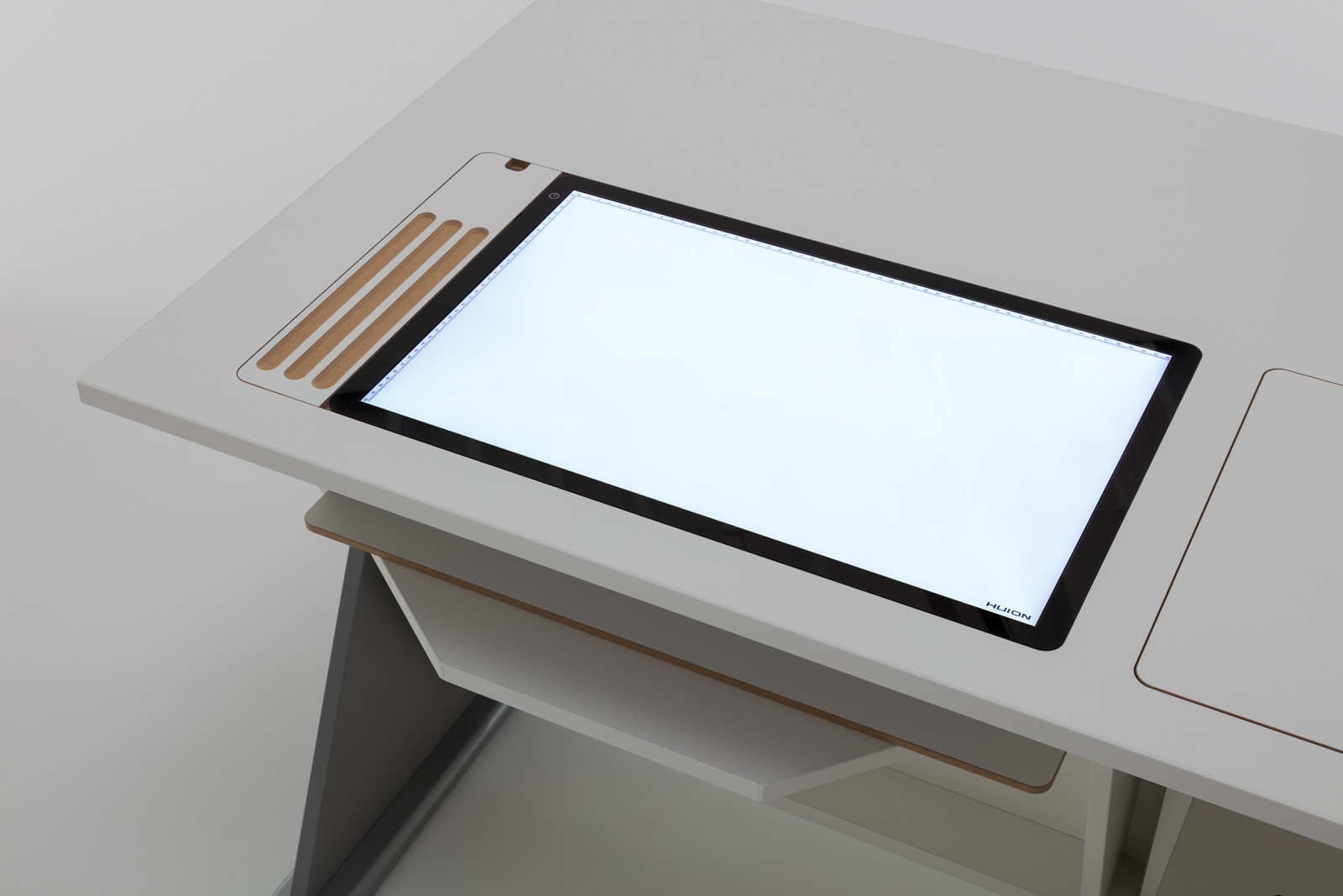Ausschnitt mit LED links - Optionen zum MULTI great Ausschnitt mit LED links - Optionen zum MULTI great