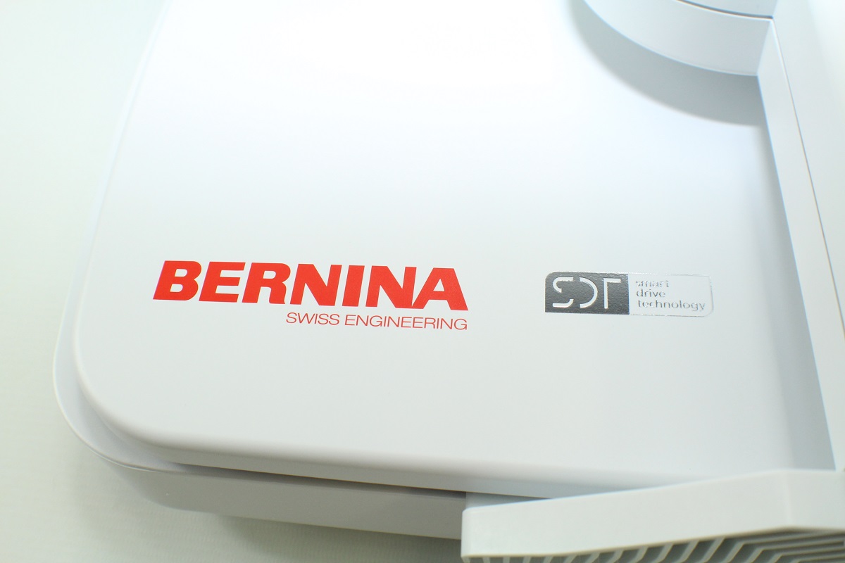 Bernina 790 PRO inkl. SDT Stickmodul mit neuen Features